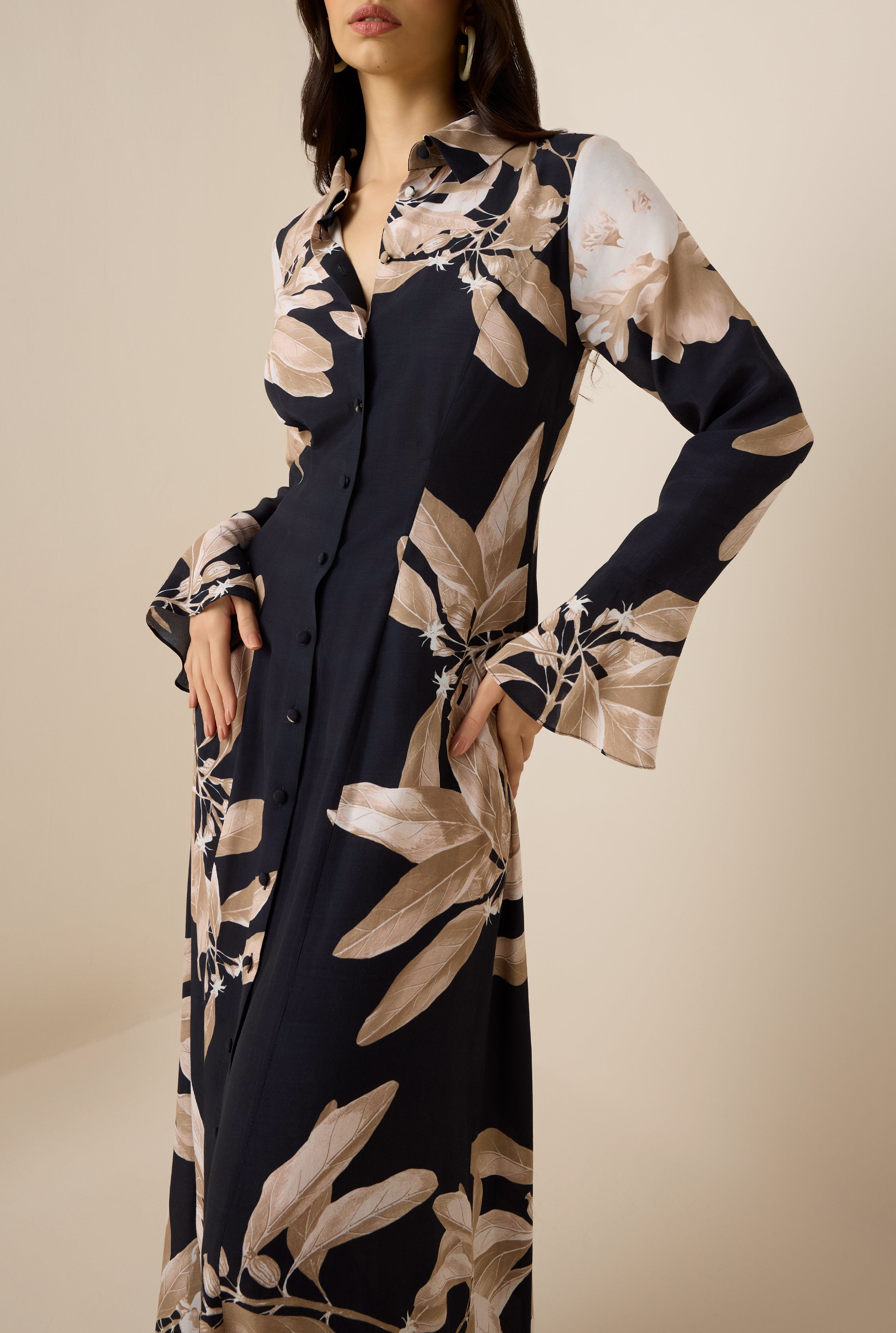 超歓迎された Niru Maxi Dress – Hemant & Nandita トップス