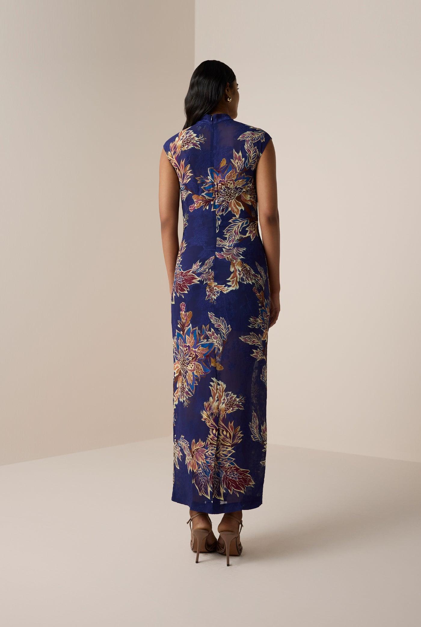 Leela Midi Dress – Hemant & Nandita